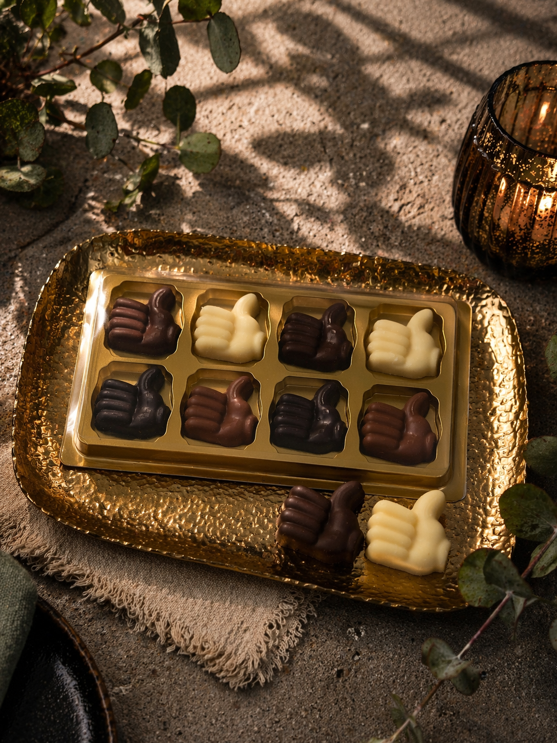 Like duim 8 chocolaatjes in doos